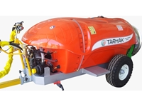 Turbo atomiseur tractable Agrima 1604 avec réservoir en polyester de 2000 litres et pompe 1604 - 0