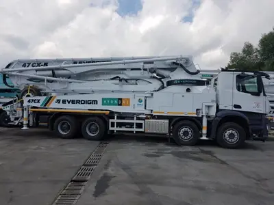 Vehicle Mounted Concrete Pump 47 Meters - Everdigm 47Cx5