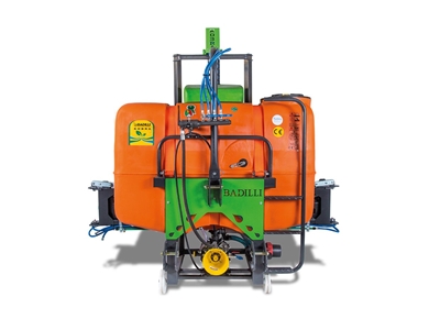 1000 Litre Kapasiteli Asılır Tip Tarla Pülverizatörü - Badıllı Amazone1000  - 0