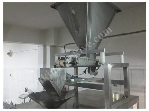 Vertical Packaging Machine with DPM Weigher