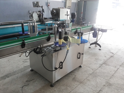 2 Nozullu Otomatik Sıvı Dolum ve Kapatma Makinesi  - 4