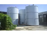 Milk Storage Tanks (We manufacture in every capacity)