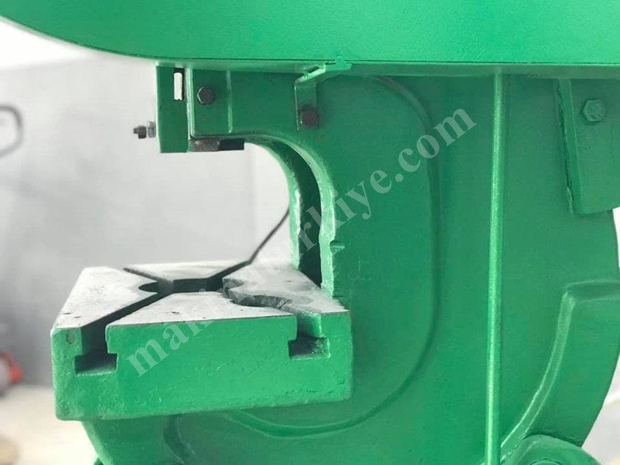 15 Ton Komple Revizyonlu Eksantrik Pres 