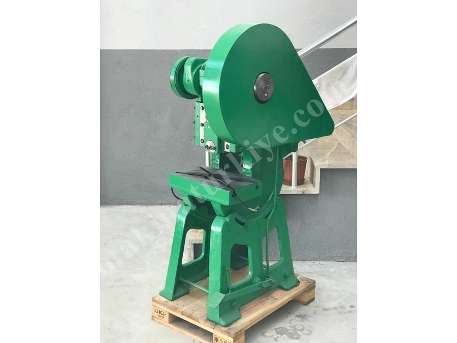 15 Ton Komple Revizyonlu Eksantrik Pres 