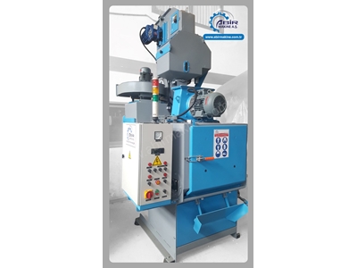 Sandblasting Machine with Turntable Cabinet - 10