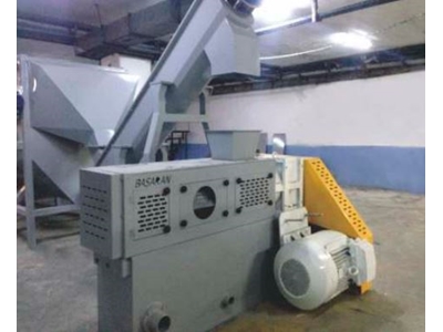 BM-800 Plastik Sıkma Makinası	 - 0