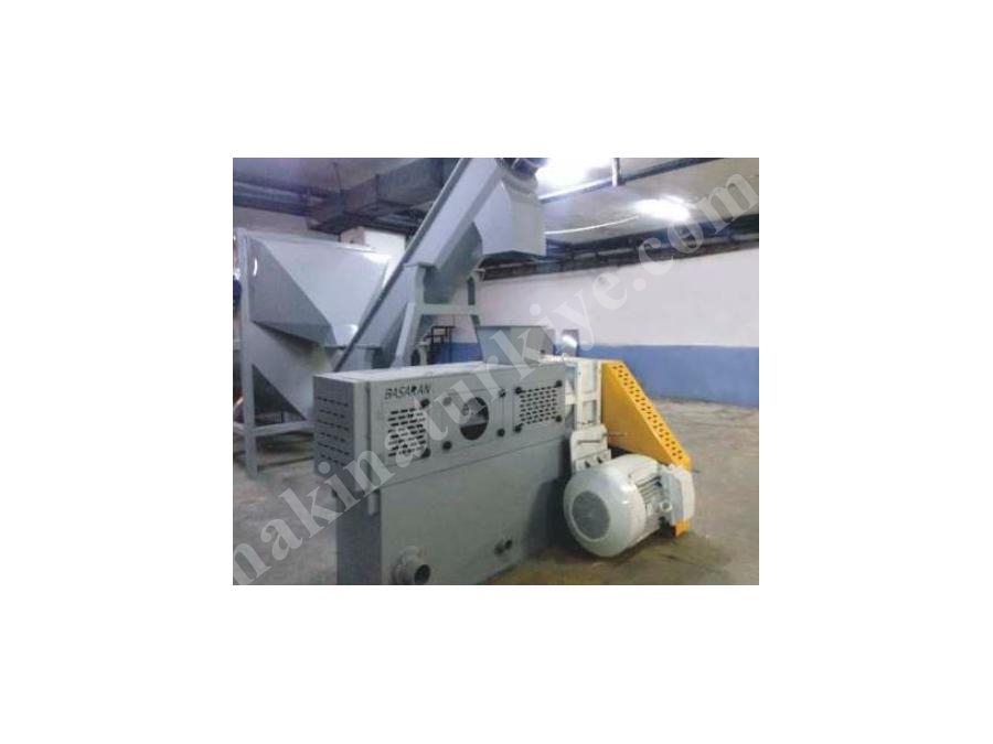 BM-800 Plastik Sıkma Makinası	