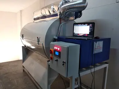 Machine de traitement thermique de fumier de vers de terre
