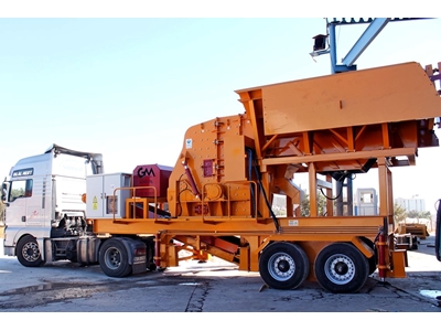 G DMK 01 (120-180 T/S) Mobile Secondary Impact Crusher - 0
