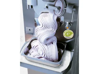 Machine de production de crème glacée en lot de 36 à 170 kg / h
