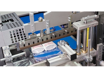 ULTIMATE PRO Fixed Jaw Fully Automatic Continuous Cutting Packaging Machine - 3