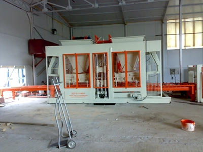 ACROBAT GA 300 81 8'Li Tam Otomatik Briket Ve Parke Makinası  - 0