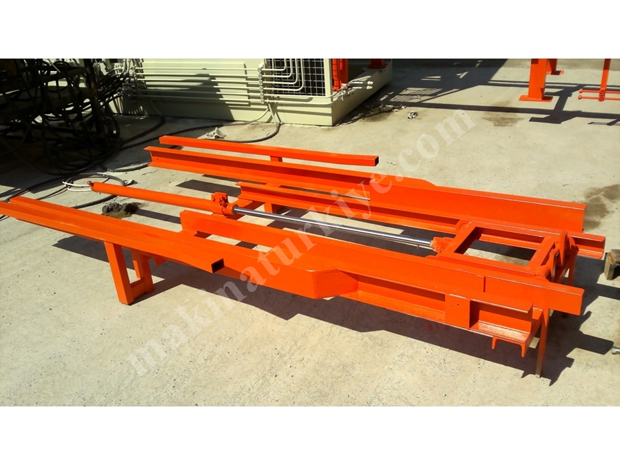 SPD 820 12 12'Li Tam Otomatik Briket Ve Parke Makinası