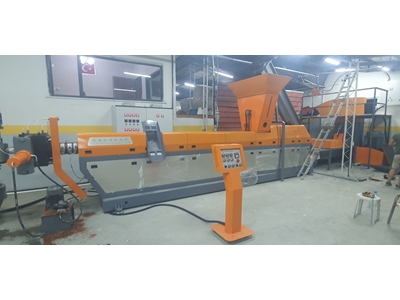 Extrudeuse de Granulés de Recyclage de Plastique de Taille 130 - 3