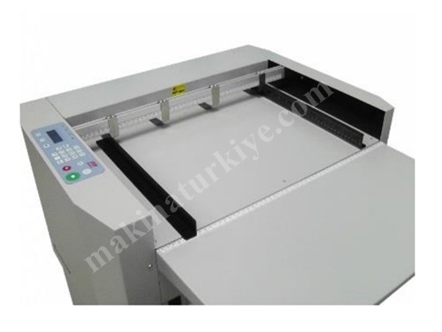 Manual Feed Crease and Perforation Machine -
330 / 520 Swift