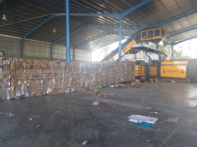 Tam Otomatik 110X120(120)Lık Kağıt Çuval Naylon Pet Balyalama Pres Makinası - 7