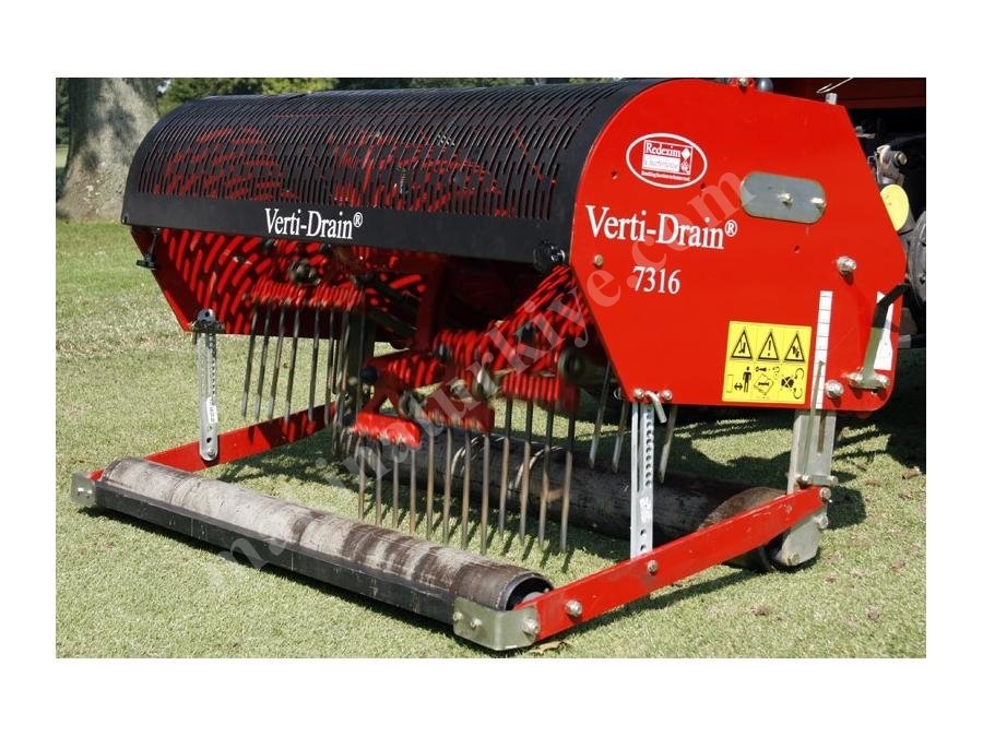 Çim Toprak Havalandırma Makinası Redexim Verti-Drain 7316