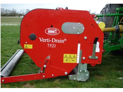 Çim Toprak Havalandırma Makinası Redexim Verti-Drain 7521