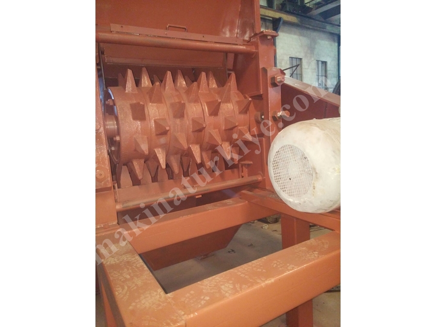 Çift Merdaneli İğneli Kömür Kırıcı 