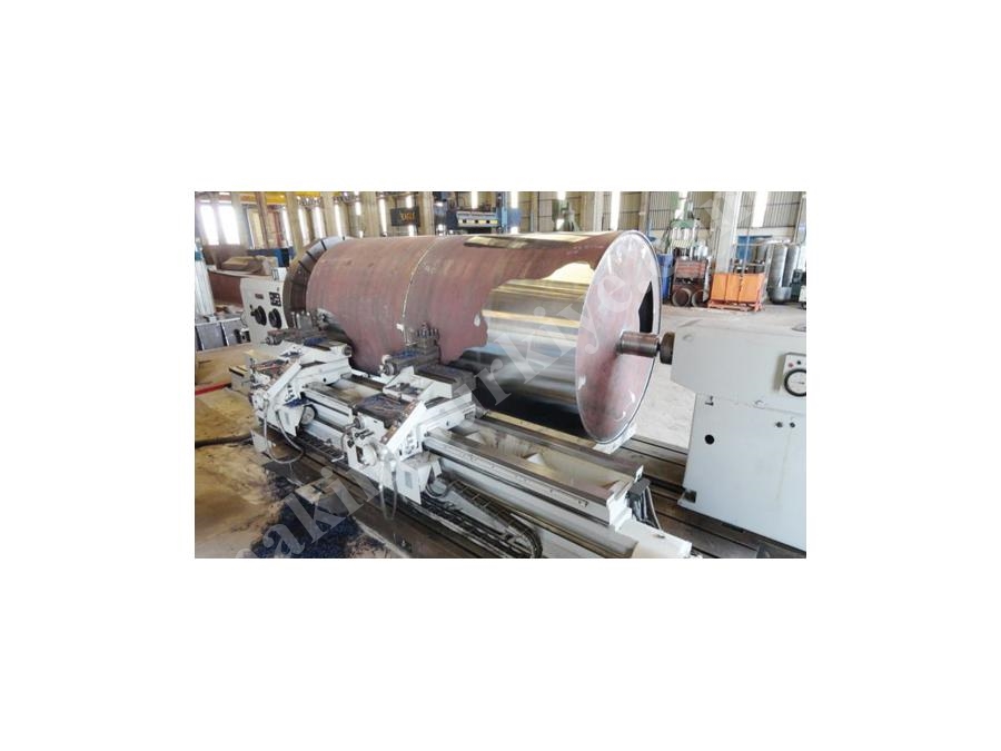 Ağır Tip Ø4000x8000 mm Universal Çap Torna Tezgahı