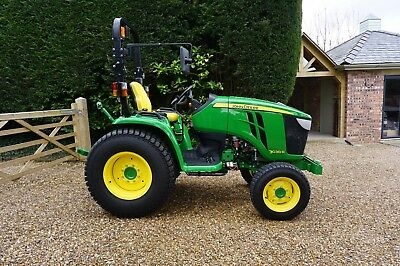 Kompakt Hizmet Traktörü- John Deere 3038R - 1