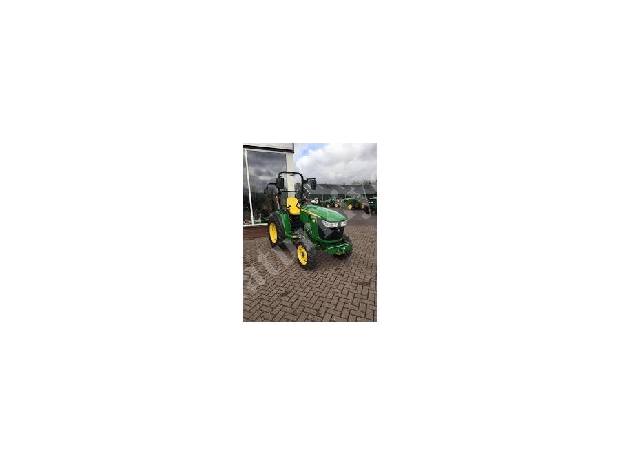 Kompakt Hizmet Traktörü- John Deere 3038R