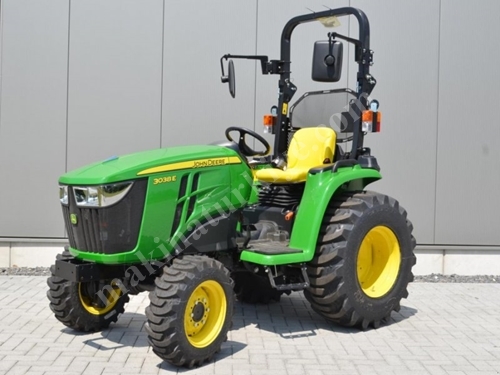 Kompakt Hizmet Traktörü - John Deere 3038E