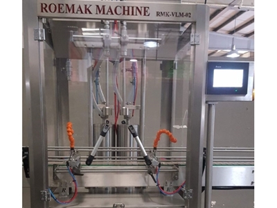 Automatic Liquid Filling Machine with 2 Nozzles - 2