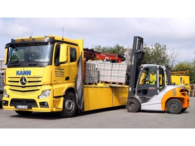 4 Ton Dizel Forklift (	
RX 70-40) - 2