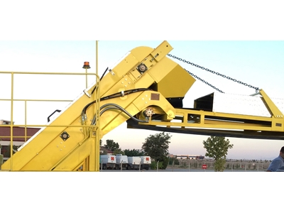 Çekilir Tip Elevatörlü Yol Süpürgesi - 1