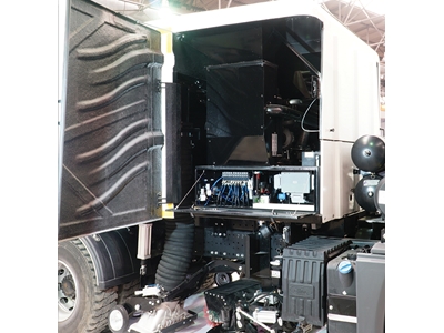 9,5 m³ Vakumlu Yol Süpürme Aracı - 3