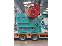 500 Ton Fixed Jaw Crusher with Primer - 0