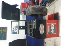 Automatic Tire Balancing Machine with Laser Sonar