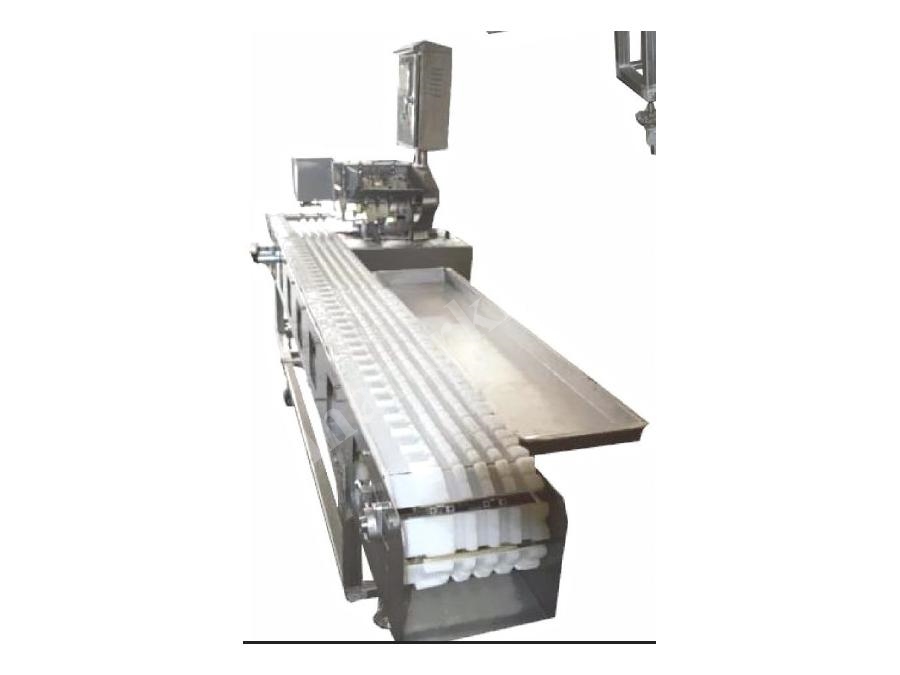 Machine d'empilage de bouteilles de déchets