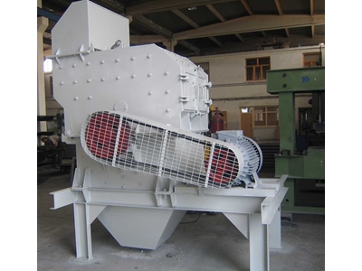 Çekiçli Taş Kırıcı Makina 25 Ton - 0