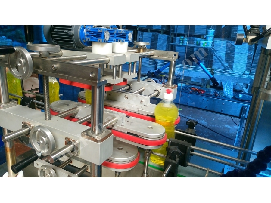 Linear Lid Closing Machine