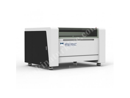 150 W CNC CO2 Lasergravur- und Schneidemaschine
