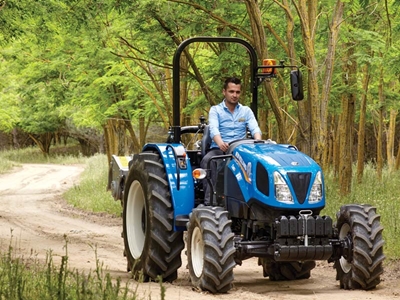 Bahçe Traktörü T480S 4Wd Rops 13.6R24 (T3s) - 2