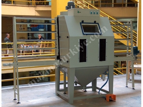 Yarı Otomatik Düz Cam Kumlama Kabini