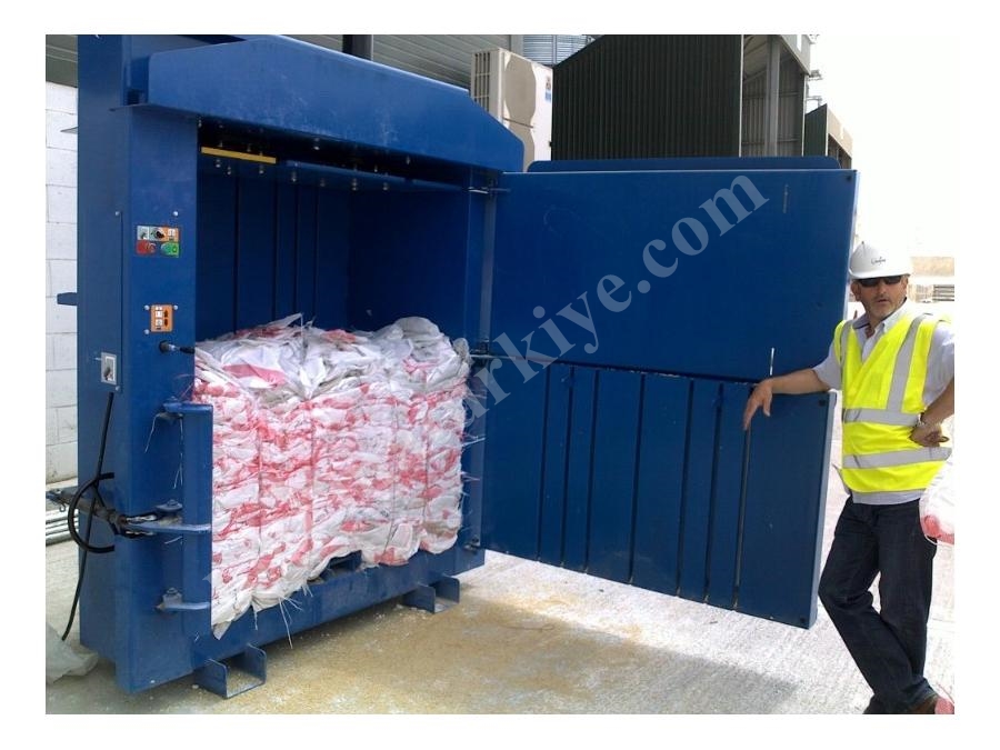 550 Kg Dikey Atık Balya Presi (Kağıt fabrikası boyutu)