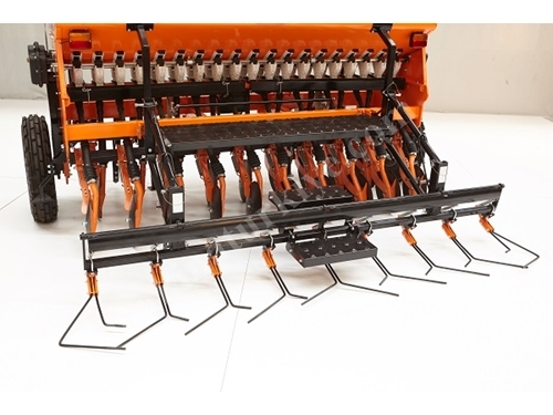 20 Sıralı Baltalı Hubutat Tohum Ekim Makinası