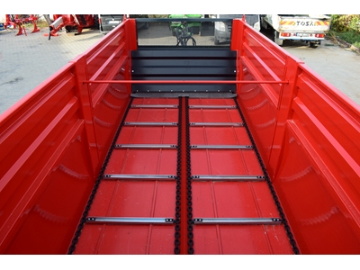 10M3 Solid Fertilizer Distribution Trailer - 5