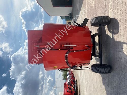 8 m3 Vertical Feed Mixer