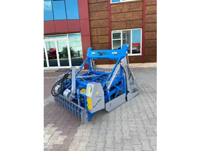 7500 M2 / Hour Tractor Rear Beach Cleaning Machine