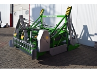 7500 M2 / Hour Tractor Rear Beach Cleaning Machine - 1