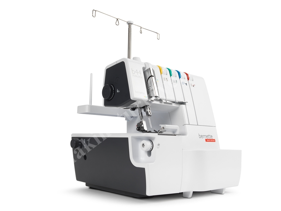 Overlok B44 