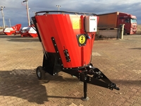 2M3 Electric Shafted Feed Mixer - 2