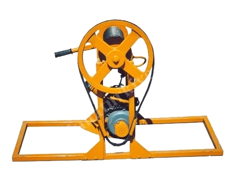 150 Kg Kaldırma Kapasiteli Elektrikli Minare Vinci