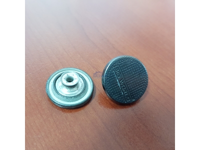 Machine à coudre les boutons 20 mm - 11