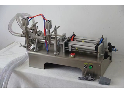 150 -1500 Ml Çift Nozullu Otomatik Sıvı Dolum Makinası